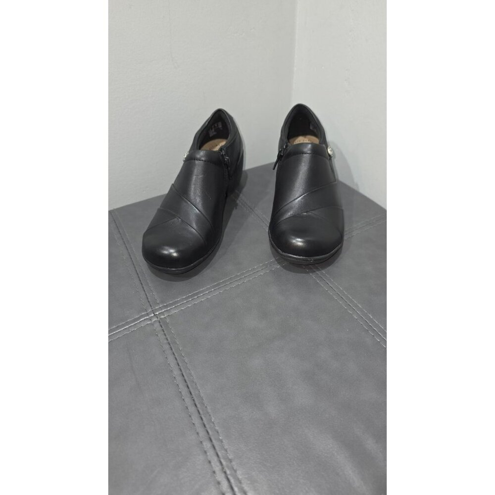 Clarks Loafers Womens 7.5 M Black Leather Side Zip Office Casual Holiday Comfort